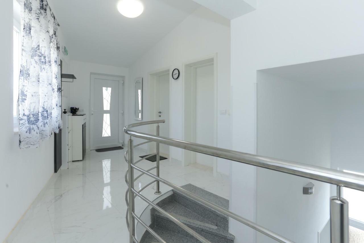Villa Supuk Vinišće Esterno foto