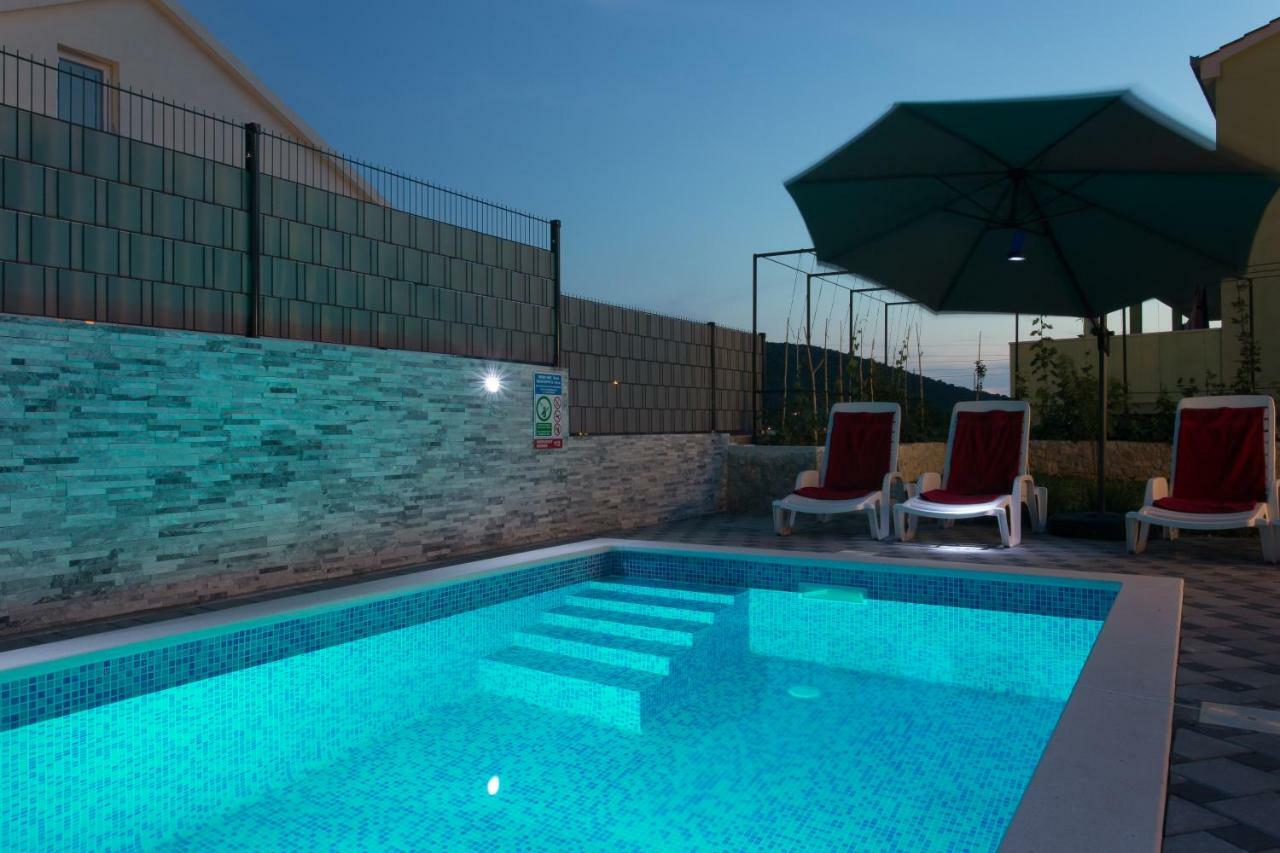 Villa Supuk Vinišće Esterno foto